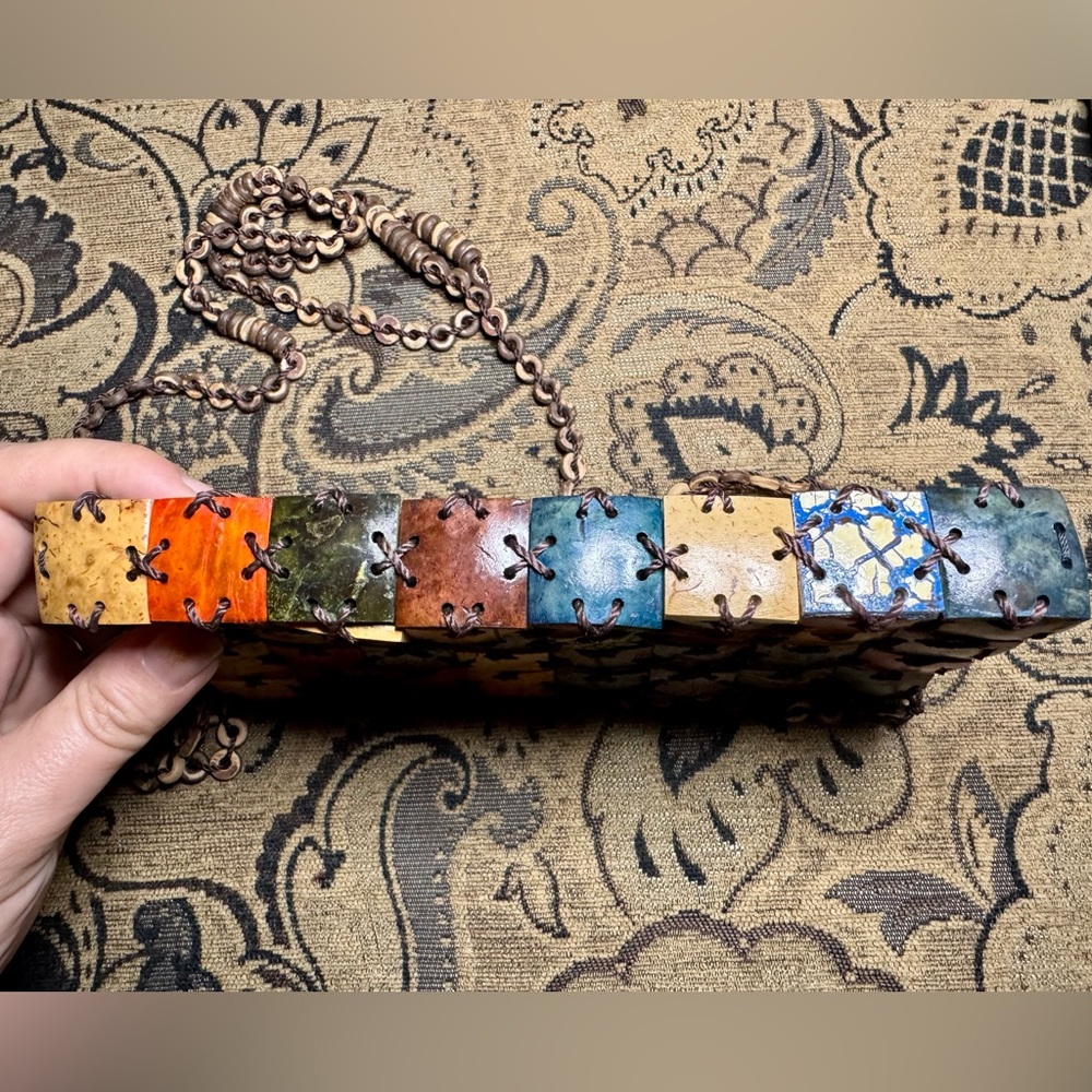 Handcrafted Coconut Shell Purse - Picture 14 of 15